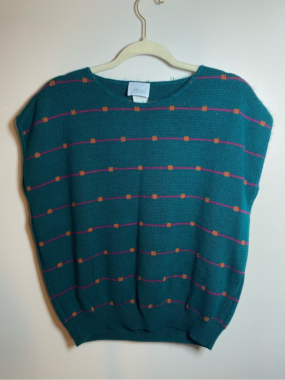 vintage Alicia green striped sleeveless knit sweater medium